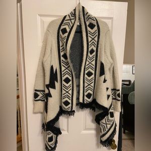 Kamana Tribal sweater, buttery-soft, women’s medium